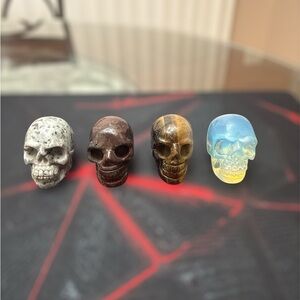 Crystals Skull Figurines